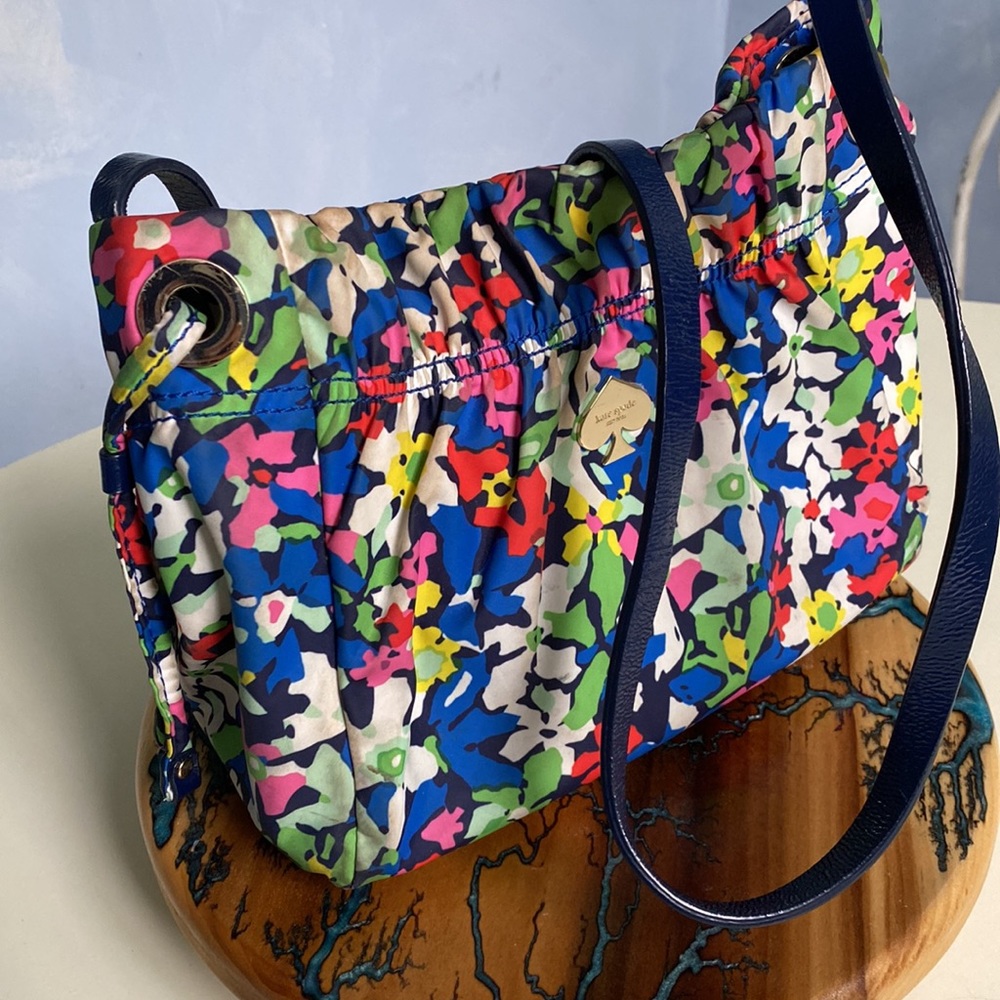 Kate Spade Purse - Picture 2 of 7